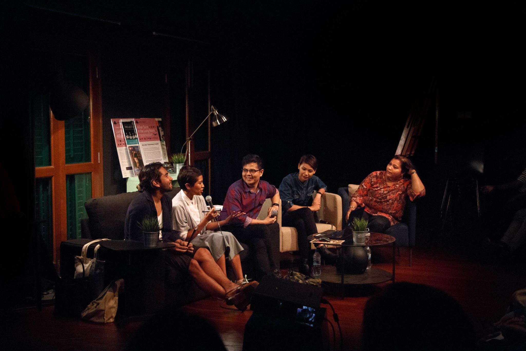 Photograph of Alfian Sa’at In The Living Room: New Directions in Malay Theatre, with 4 other people.